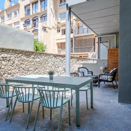 Flateli Plaça Catalunya 1-2 *